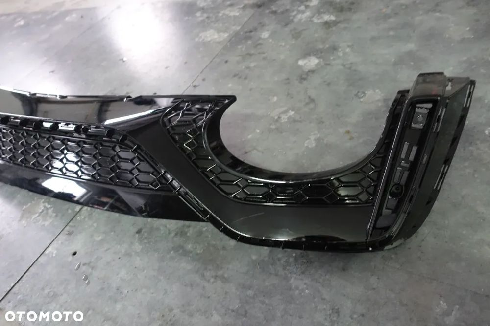 SPOILER ZDERZAKA TYŁ AUDI RS7 C8 - 2