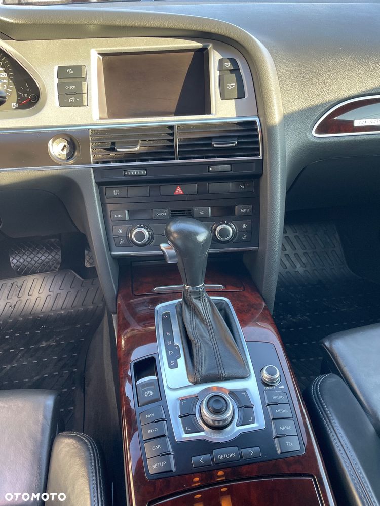 Audi A6 Avant 3.0 TDI DPF quattro tiptronic - 14