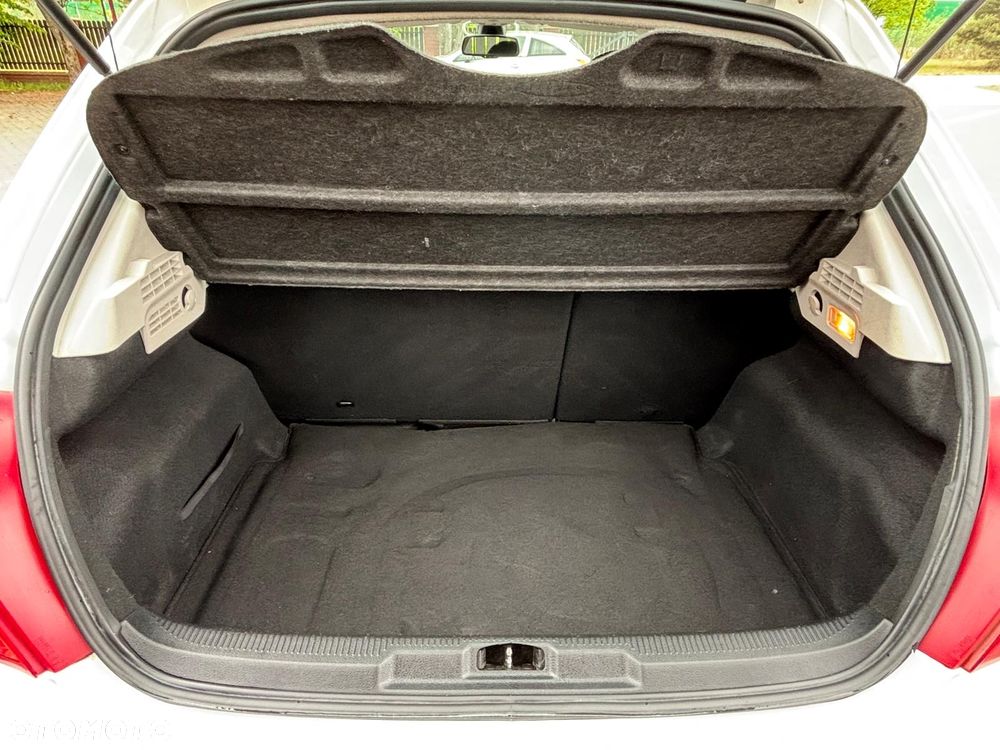 Peugeot 207 120 Premium - 37