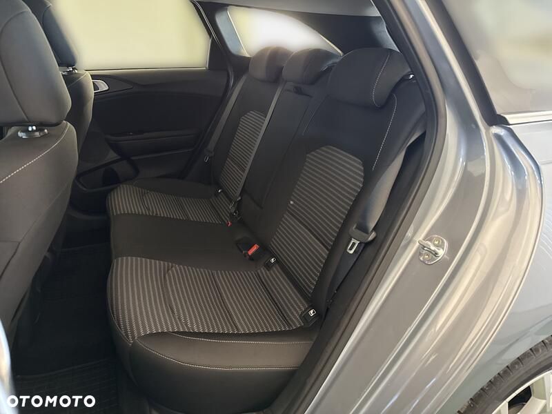 Kia Ceed 1.5 T-GDI M - 20