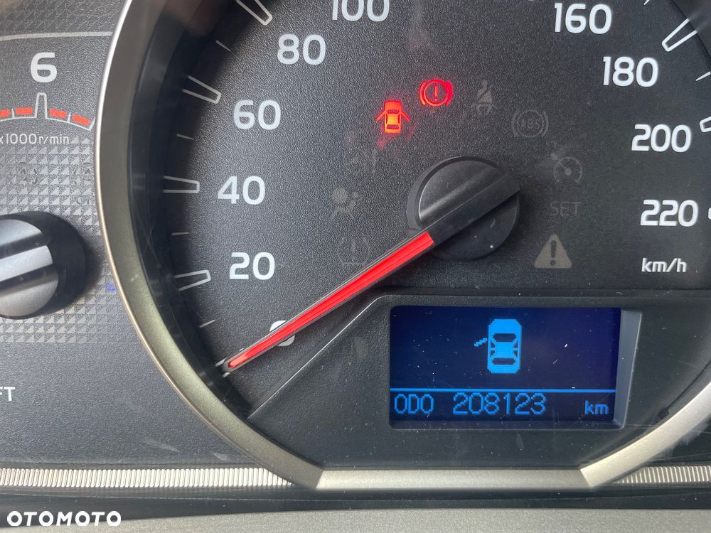 Toyota RAV4 2.0 D-4D Prestige - 11