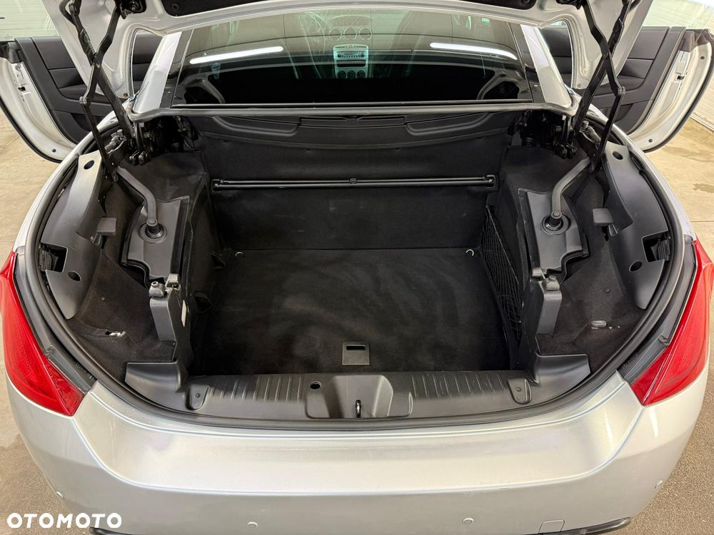 Peugeot 308 CC - 14