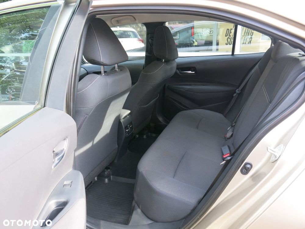 Toyota Corolla 1.6 Comfort - 11