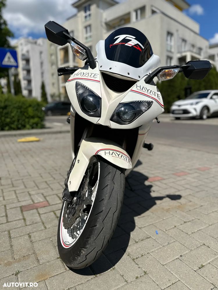Kawasaki ZX-10 - 3