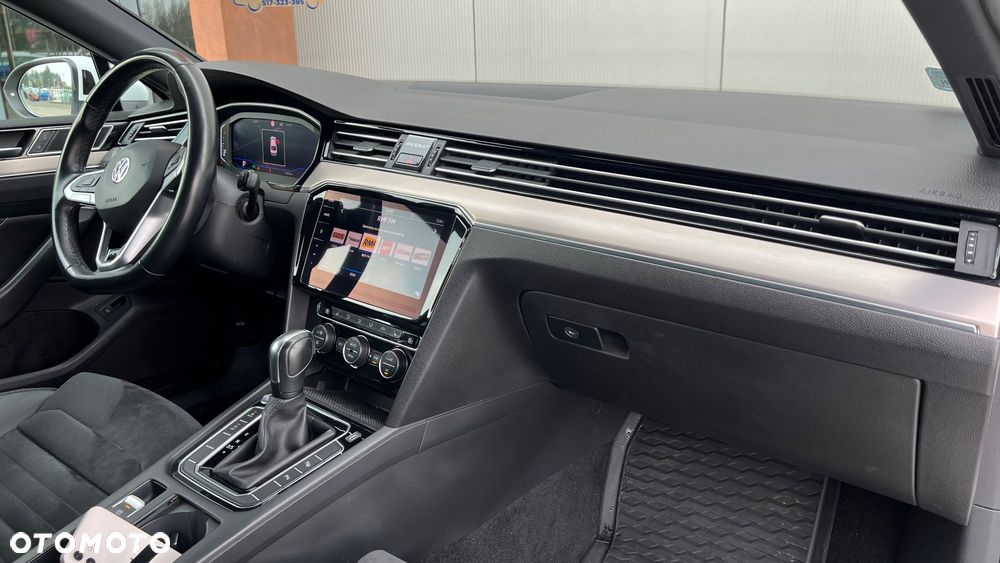 Volkswagen Passat 2.0 TSI Elegance DSG - 11
