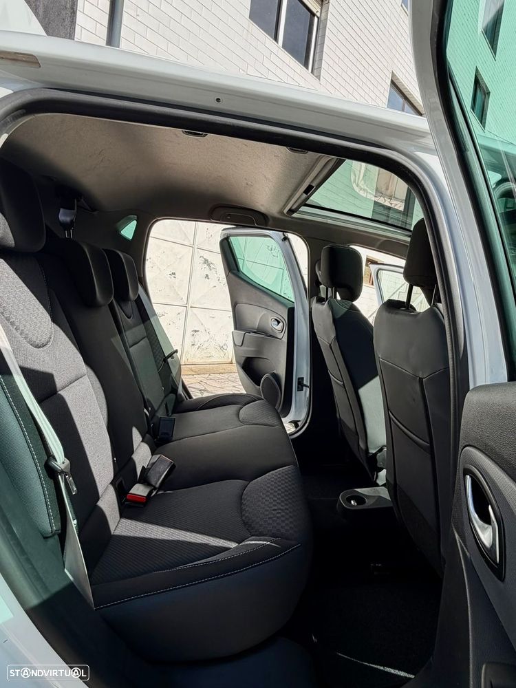Renault Clio TCe 120 EDC GT - 11