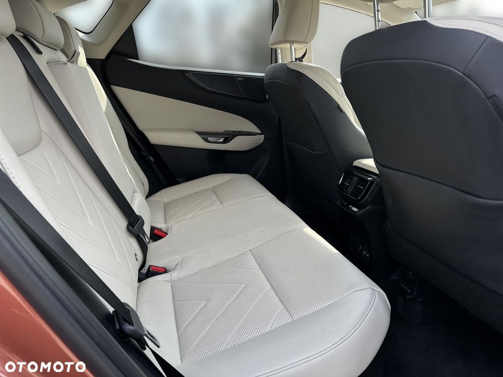 Lexus NX - 12