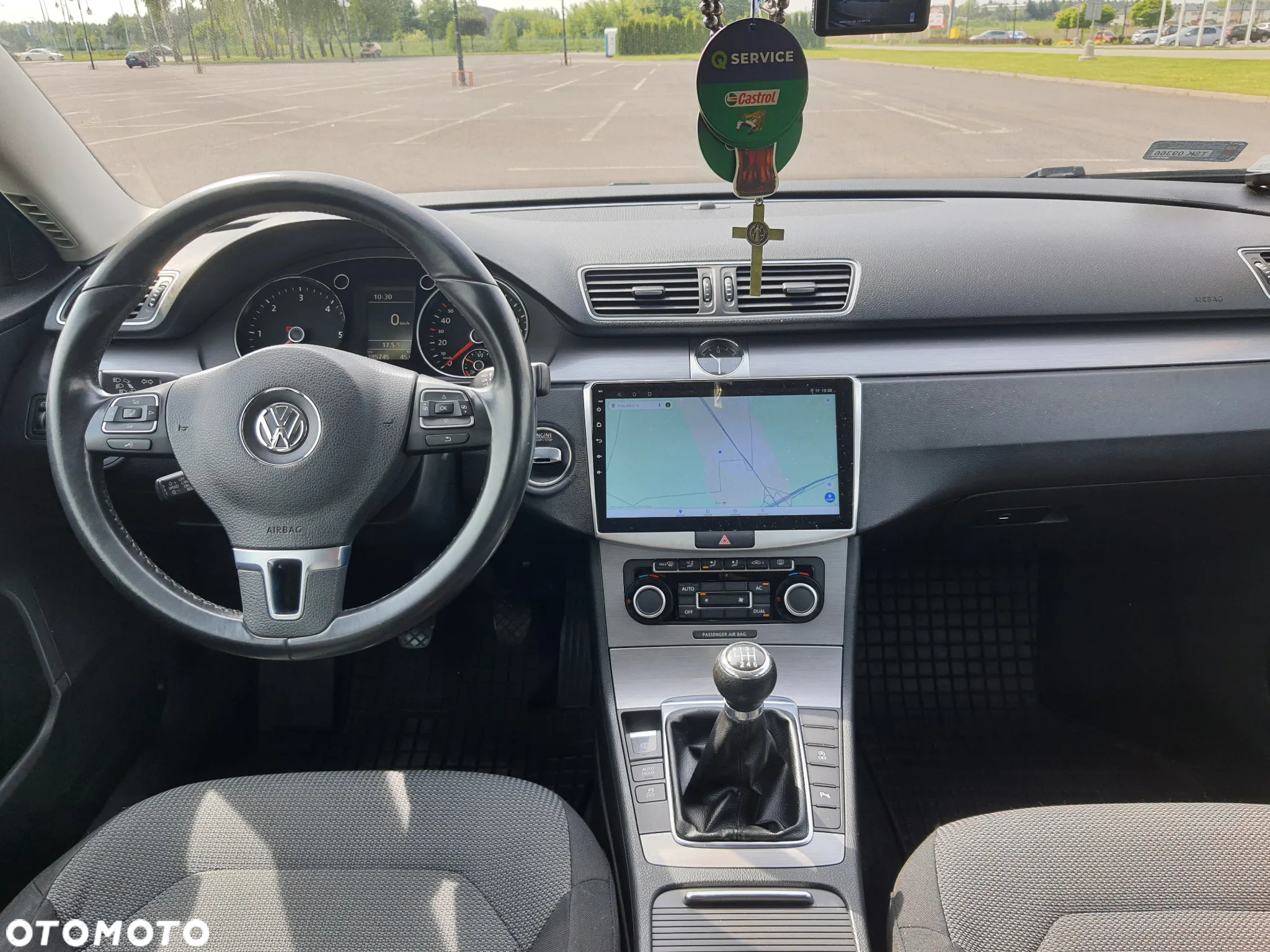 Volkswagen Passat 1.6 TDI DPF BlueMot Comfortline - 19