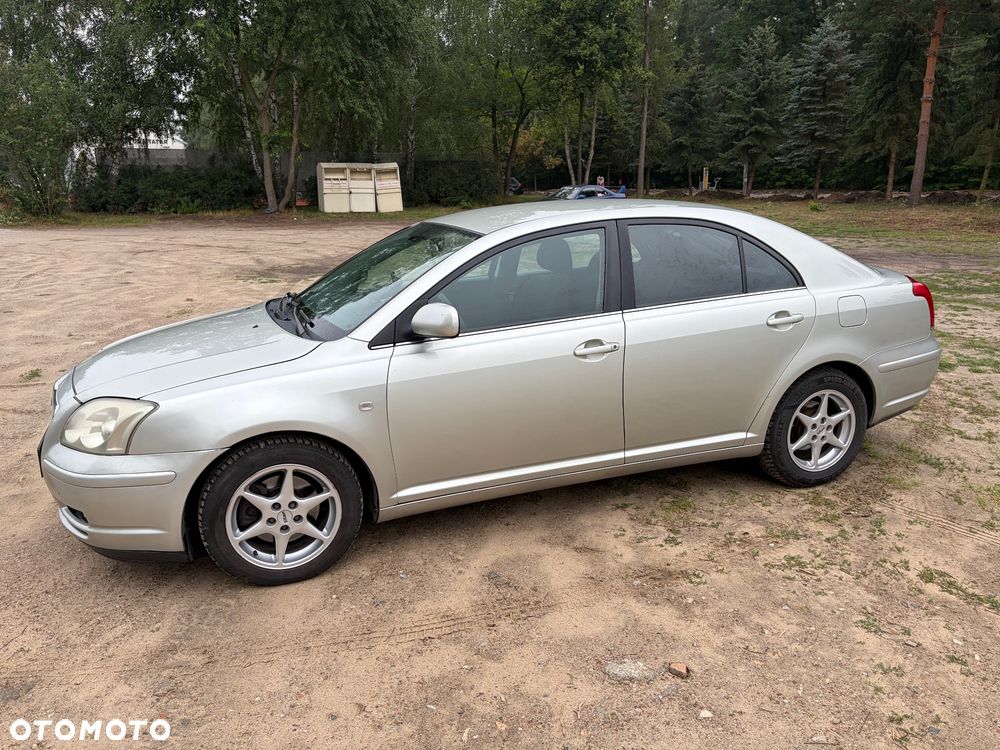 Toyota Avensis 2.0 VVT-i Sol - 9
