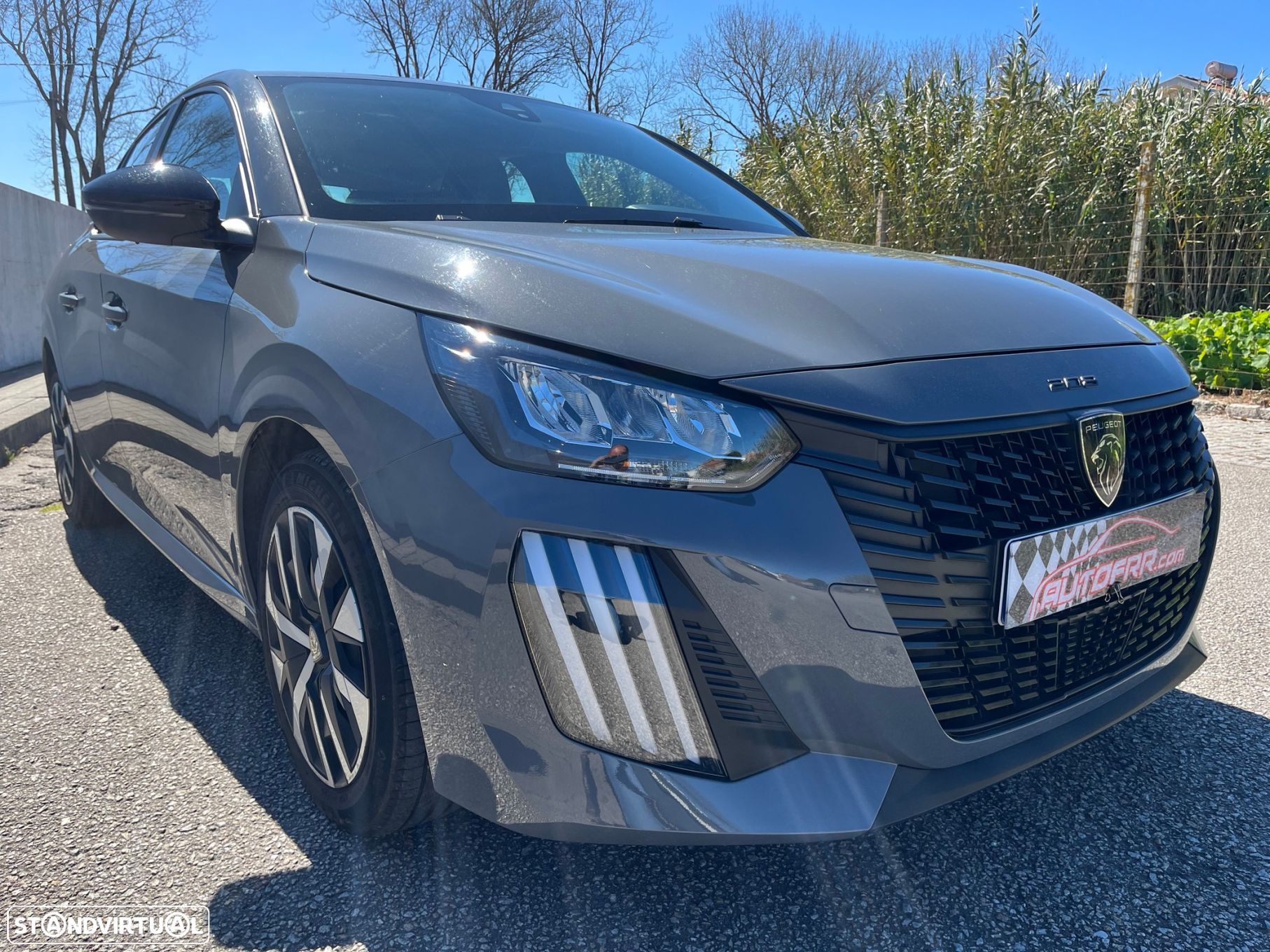 Peugeot 208 1.2 PureTech Like - 1