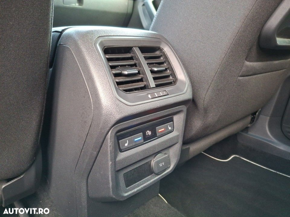 Volkswagen Tiguan - 23