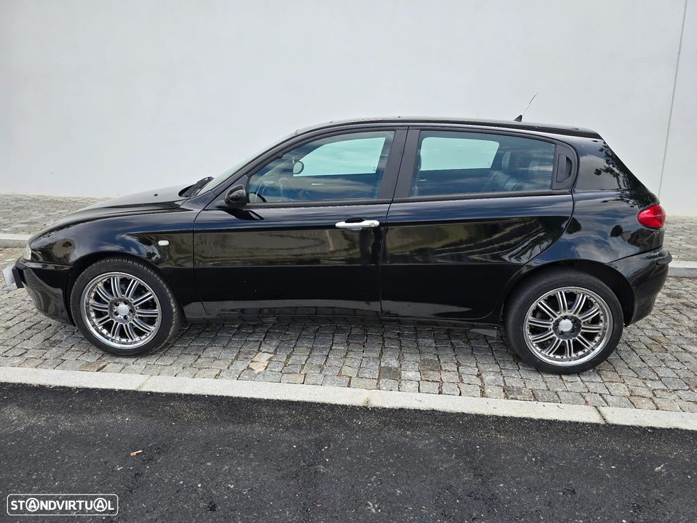 Alfa Romeo 147 1.9 JTD Plus - 11