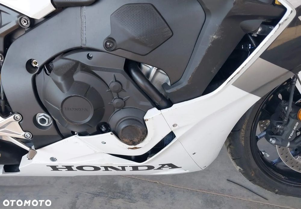 Honda CBR - 7
