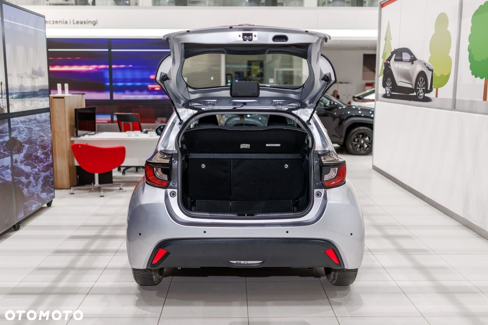 Toyota Yaris - 25