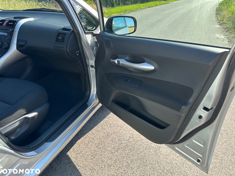 Toyota Auris 1.33 VVT-i Active - 25