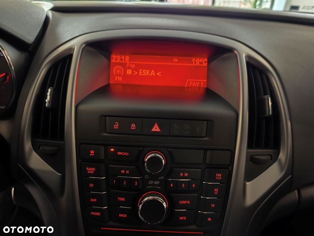 Opel Astra 1.4 Turbo Innovation - 11
