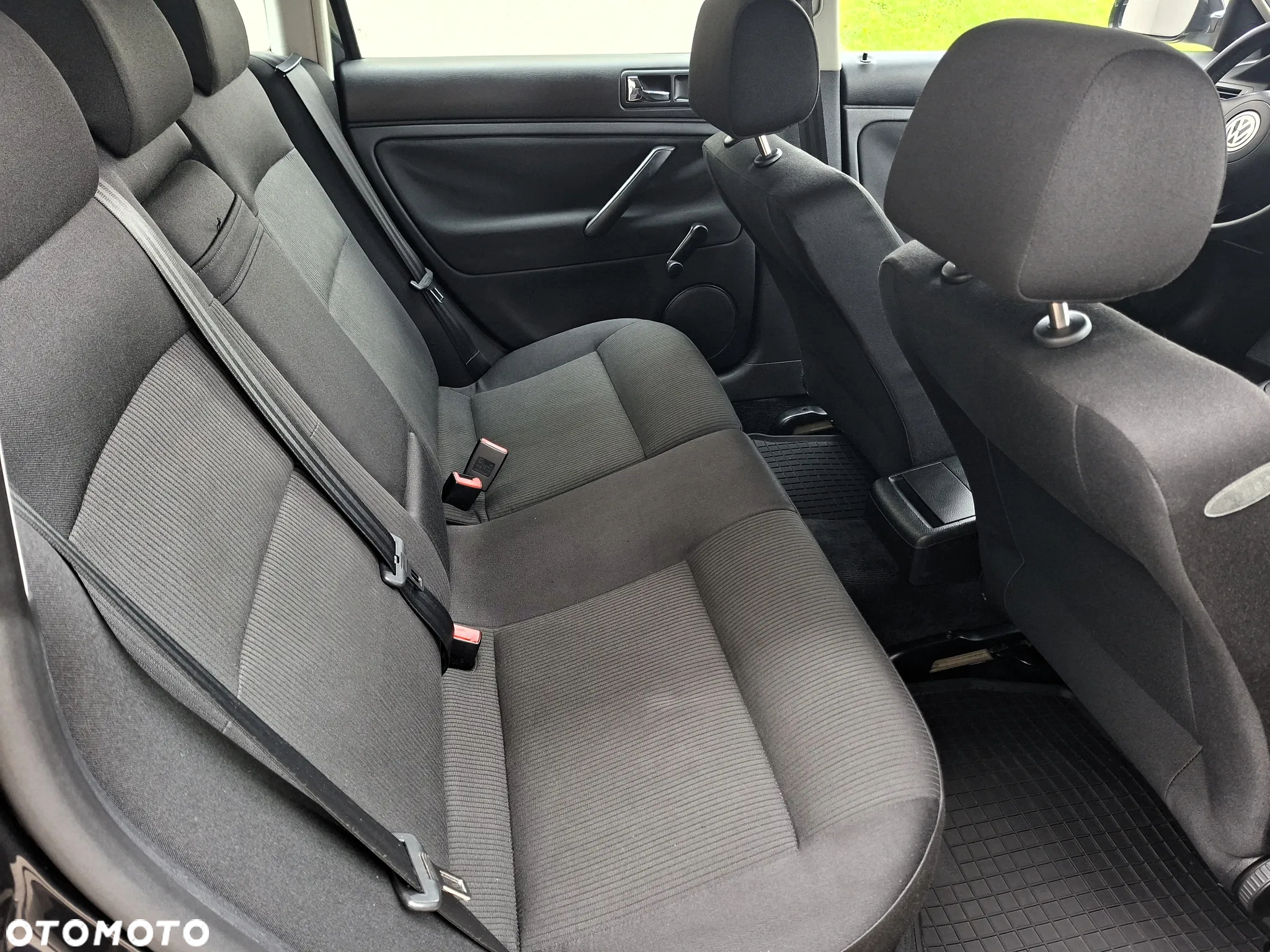 Volkswagen Passat 1.9 TDI Basis - 8