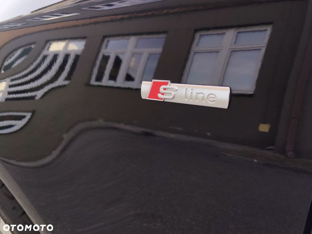 Audi A4 Avant 2.0 TDI DPF quattro S line Sportpaket - 13