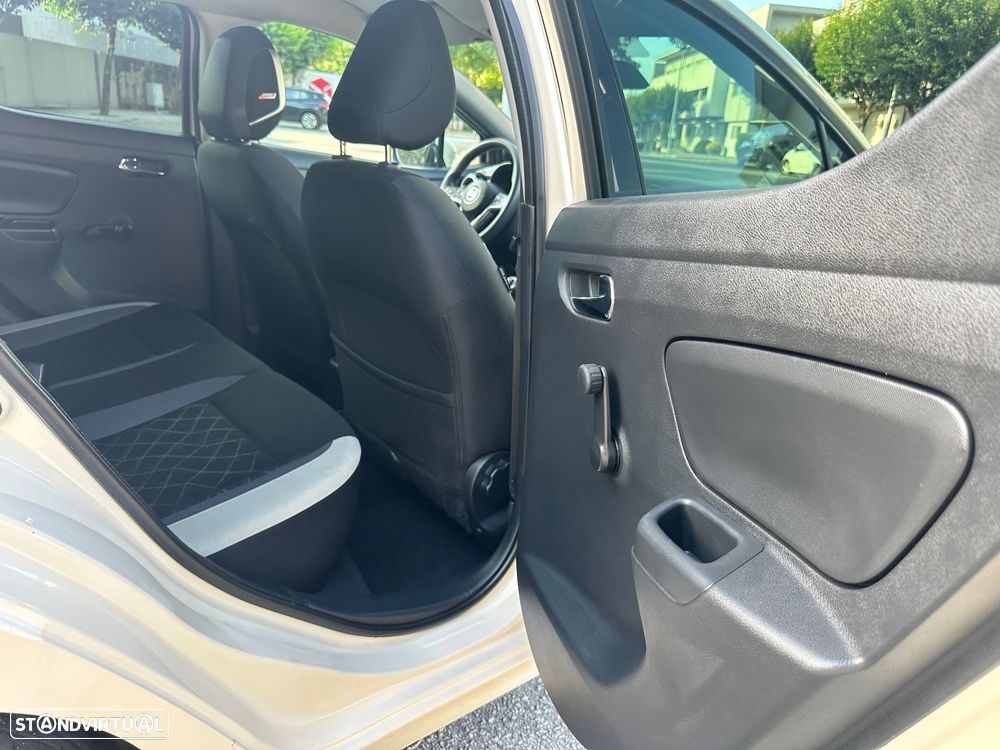 Nissan Micra 0.9 IG-T BOSE Limited Edition S/S - 31