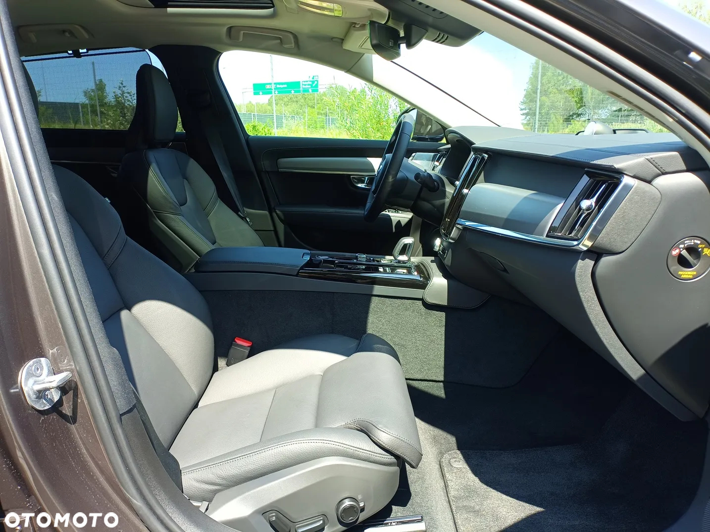 Volvo S90 T8 AWD Plug-In Hybrid Ultimate Bright - 25