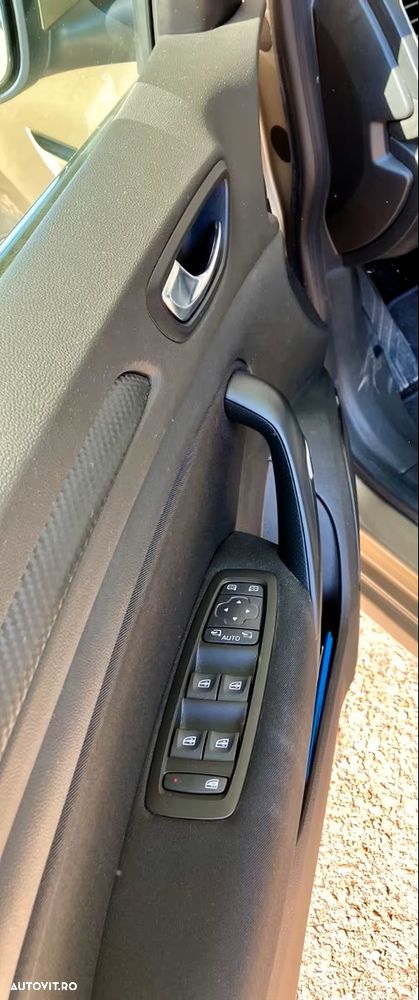 Renault Megane ENERGY TCe 100 EXPERIENCE - 14