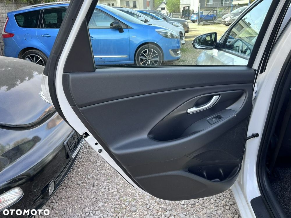 Hyundai i30 - 27