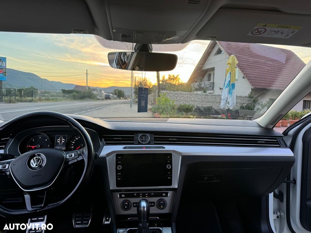 Volkswagen Passat 1.6 TDI SCR DSG - 6