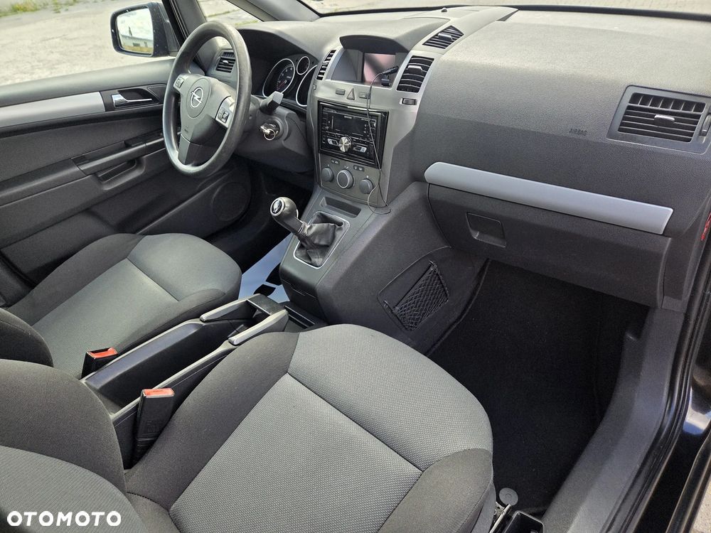 Opel Zafira - 14