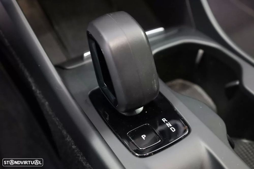 Volvo XC 40 1.5 T5 PHEV Momentum Plus - 31