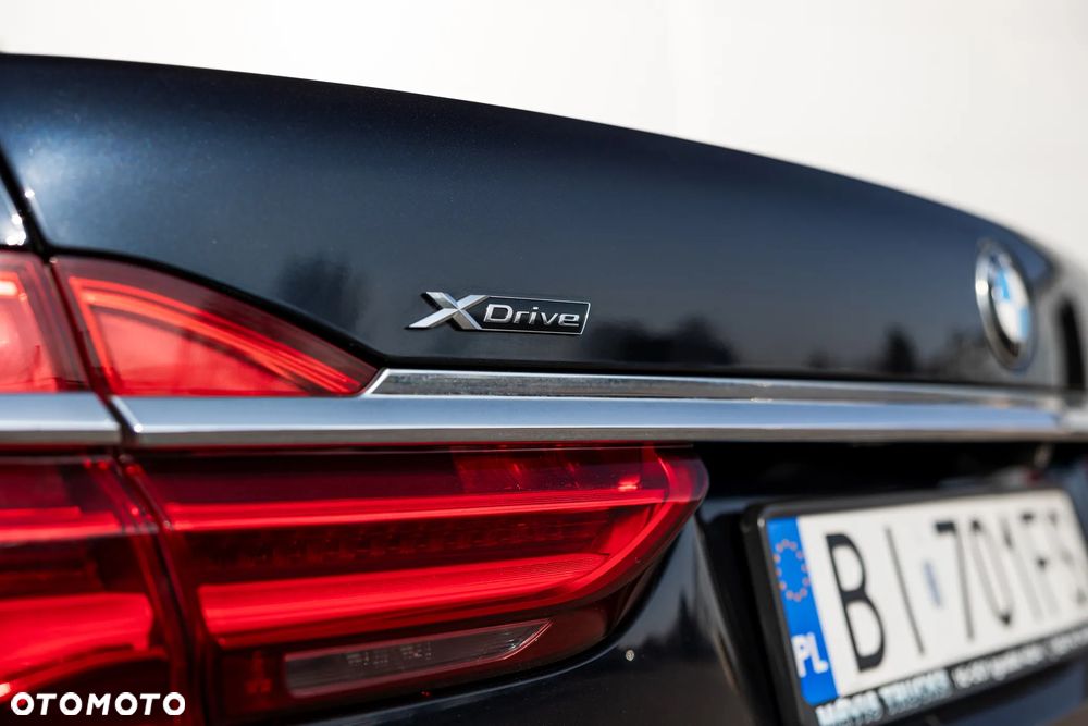 BMW Seria 7 750d xDrive sport - 15