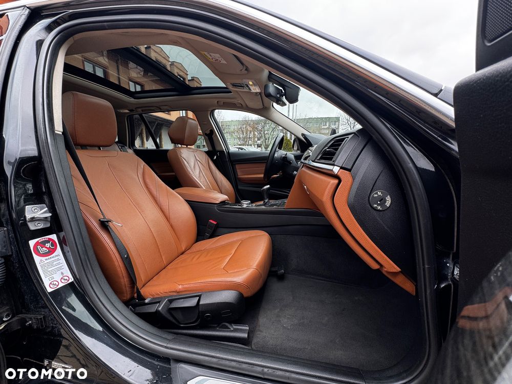 BMW Seria 3 320d Luxury Line EU6 - 26