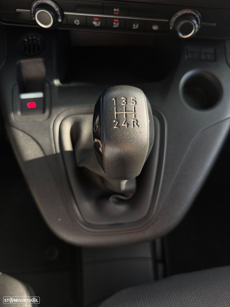 Peugeot Partner — fotografia 16