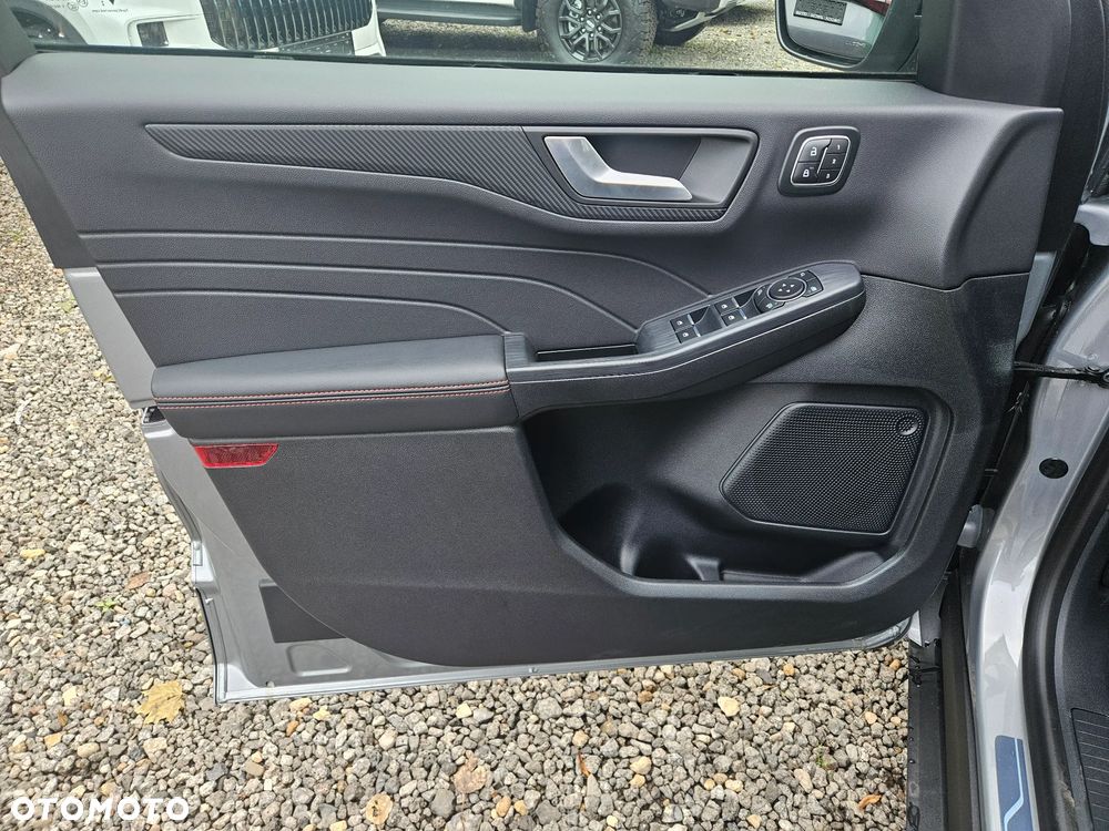 Ford Kuga - 23