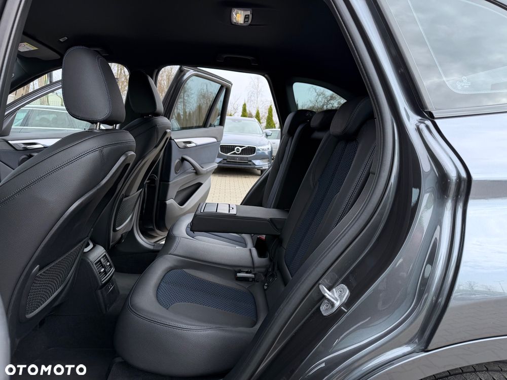 BMW X1 sDrive18d M Sport - 32