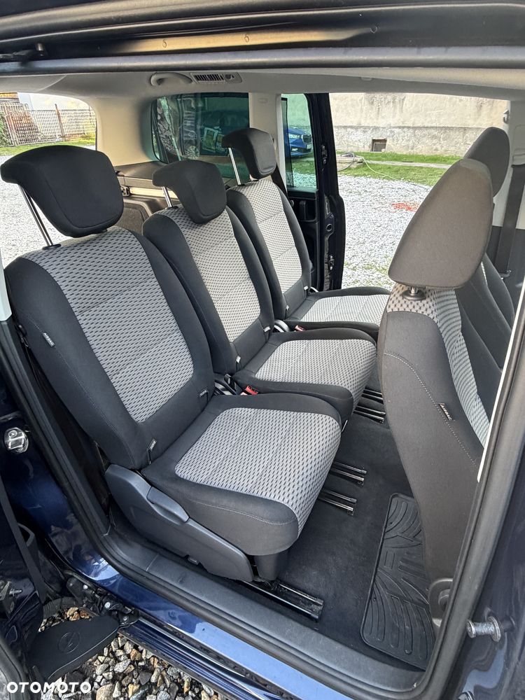 Volkswagen Sharan - 8