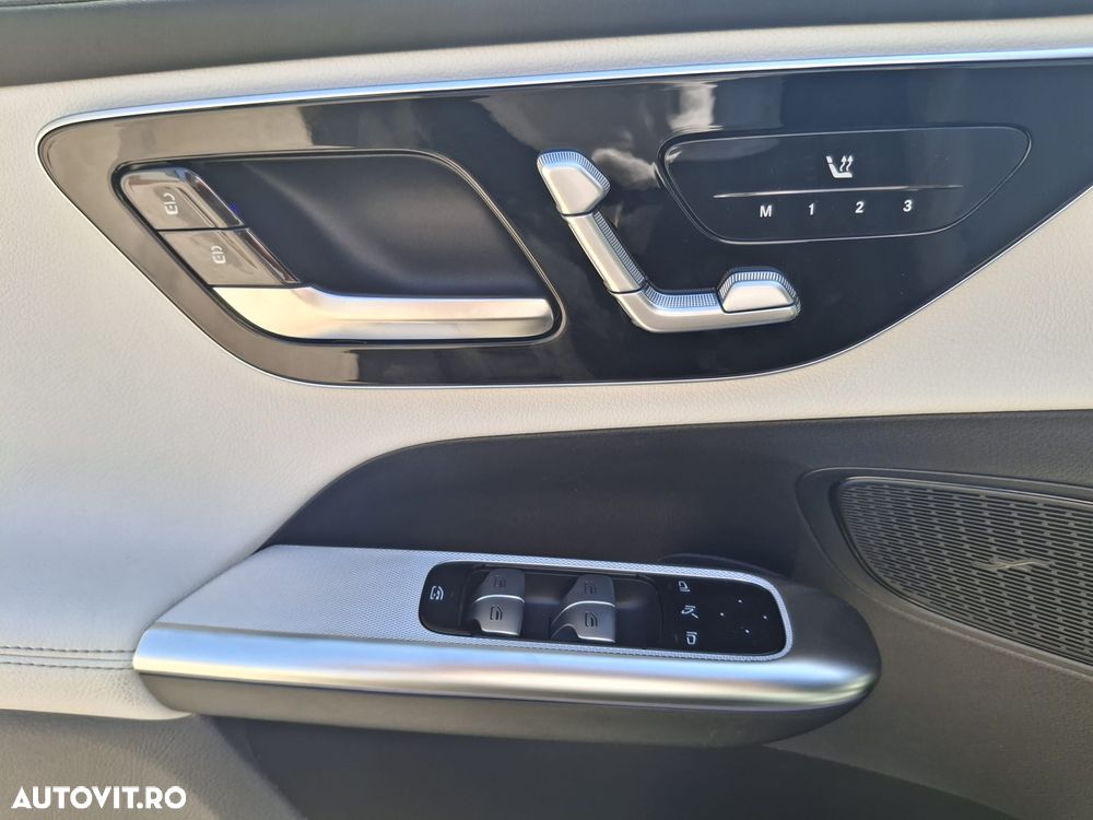 Mercedes-Benz GLC 300 e 4MATIC - 13