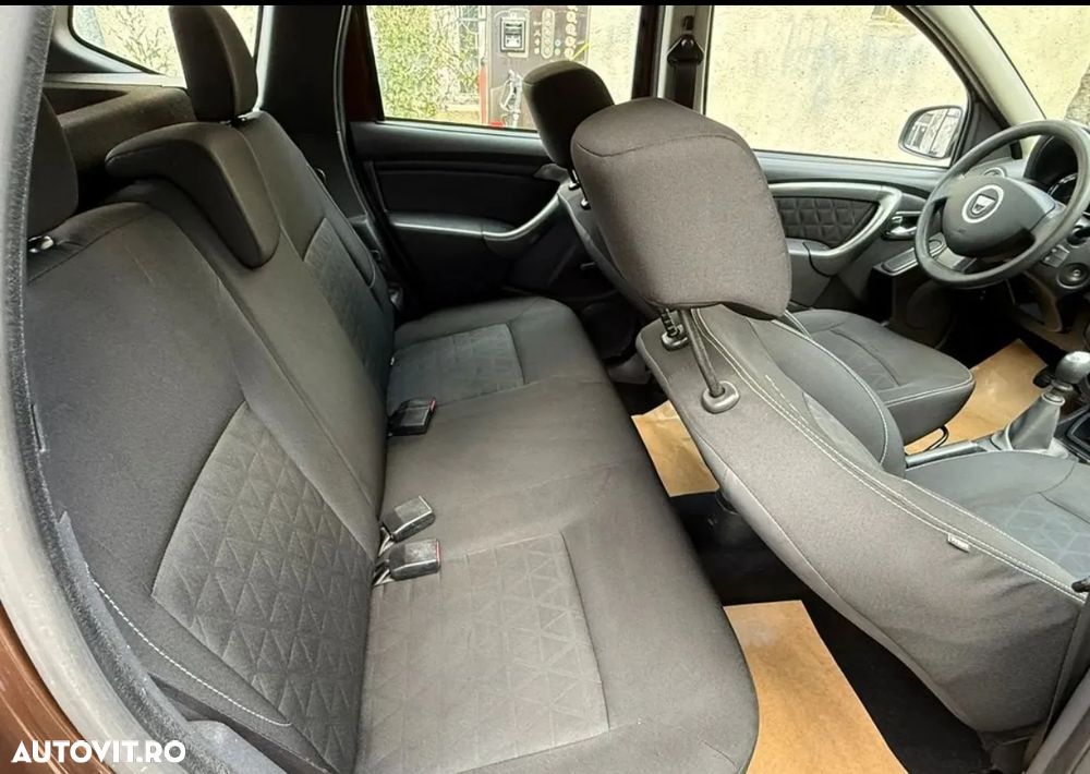 Dacia Duster 1.2 TCe 4x2 Laureate - 6