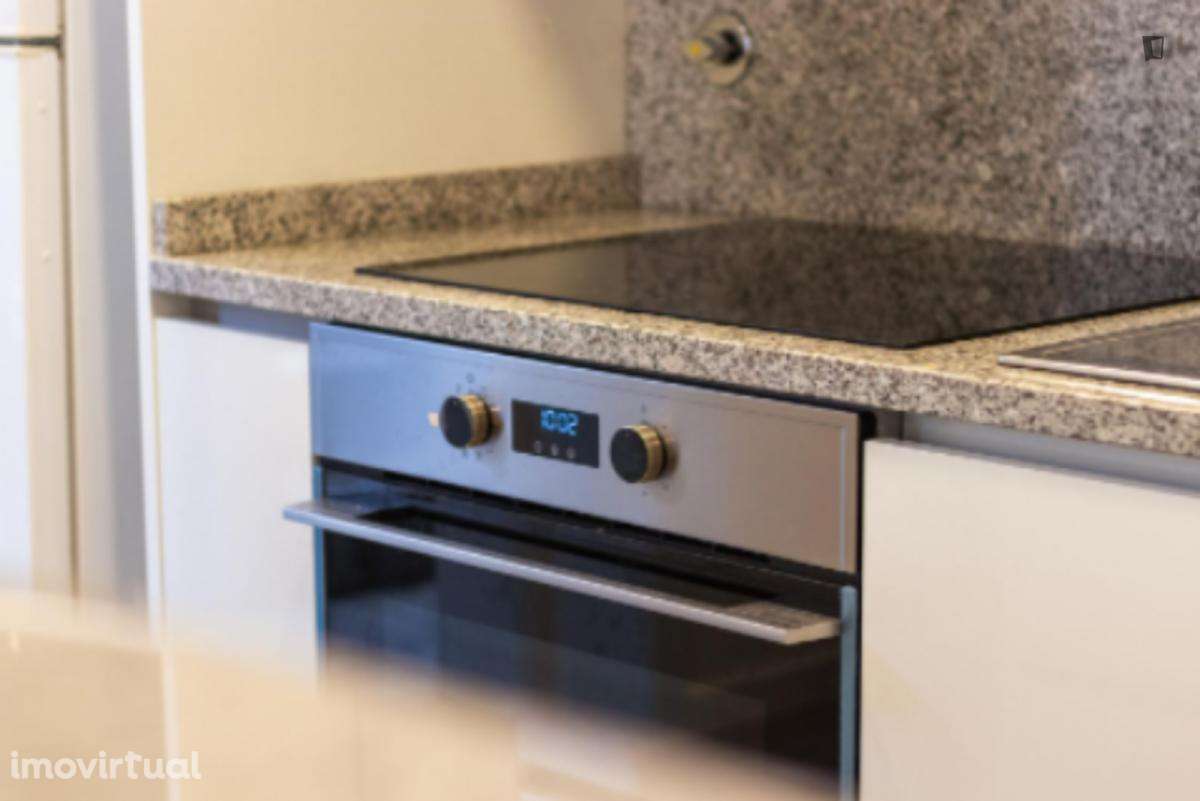 Quarto - localizado em Paranhos Porto - Grande imagem: 2/23