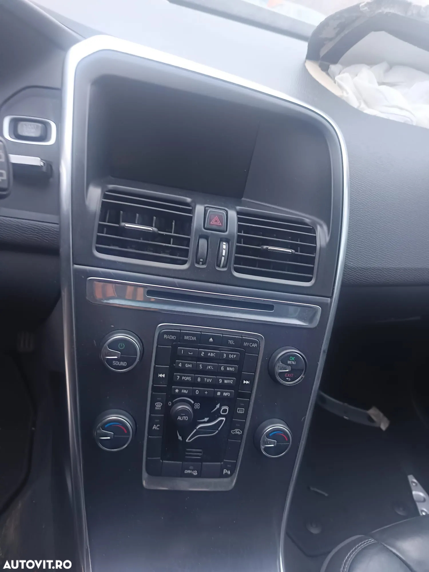 Dezmembram Volvo XC60 2012, 2.0 Diesel, cutie de viteze manuala - 6
