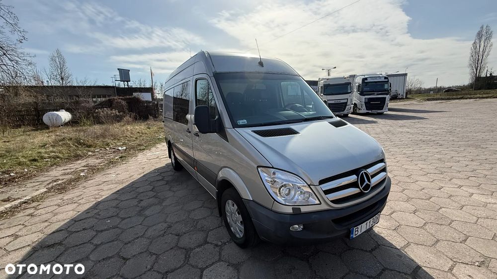 Mercedes-Benz Sprinter - 1