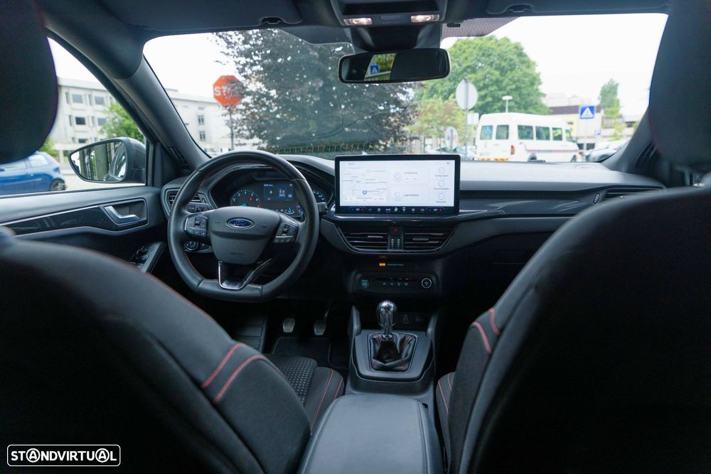 Ford Focus SW 1.0 EcoBoost MHEV ST-Line - 27