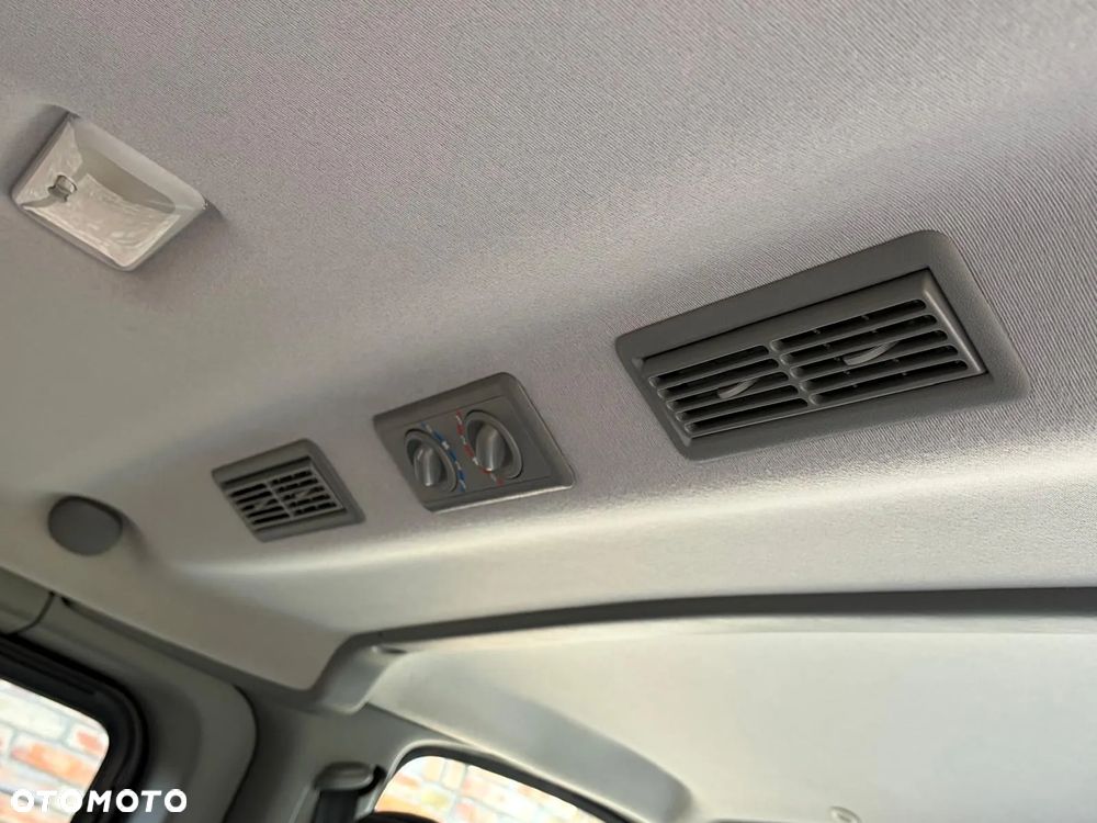 Renault Trafic Grand Passenger Pack Clim - 38