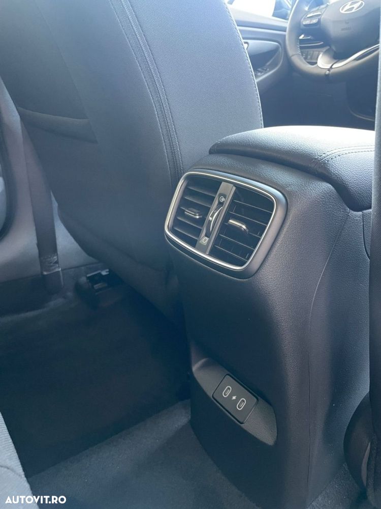 Hyundai i30 - 34
