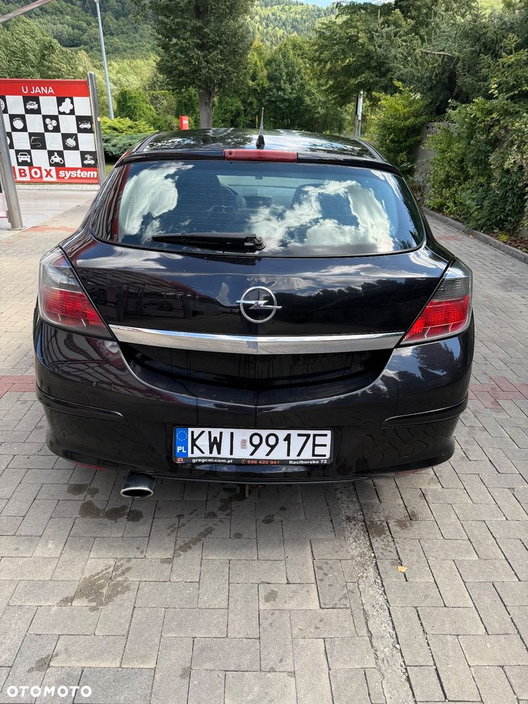 Opel Astra 2.0 T Cosmo - 3