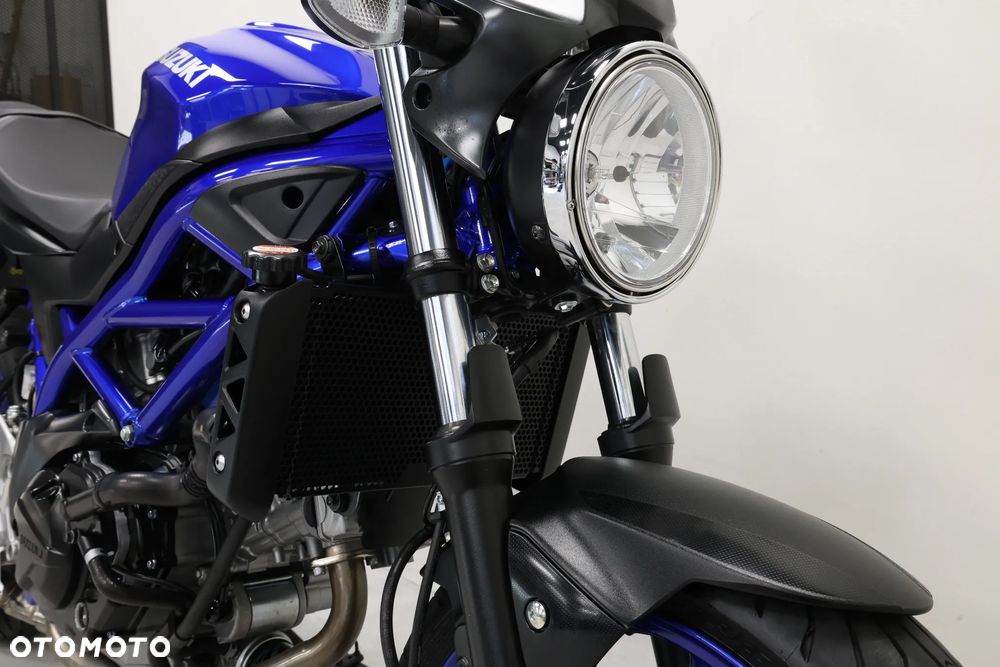 Suzuki SV - 19
