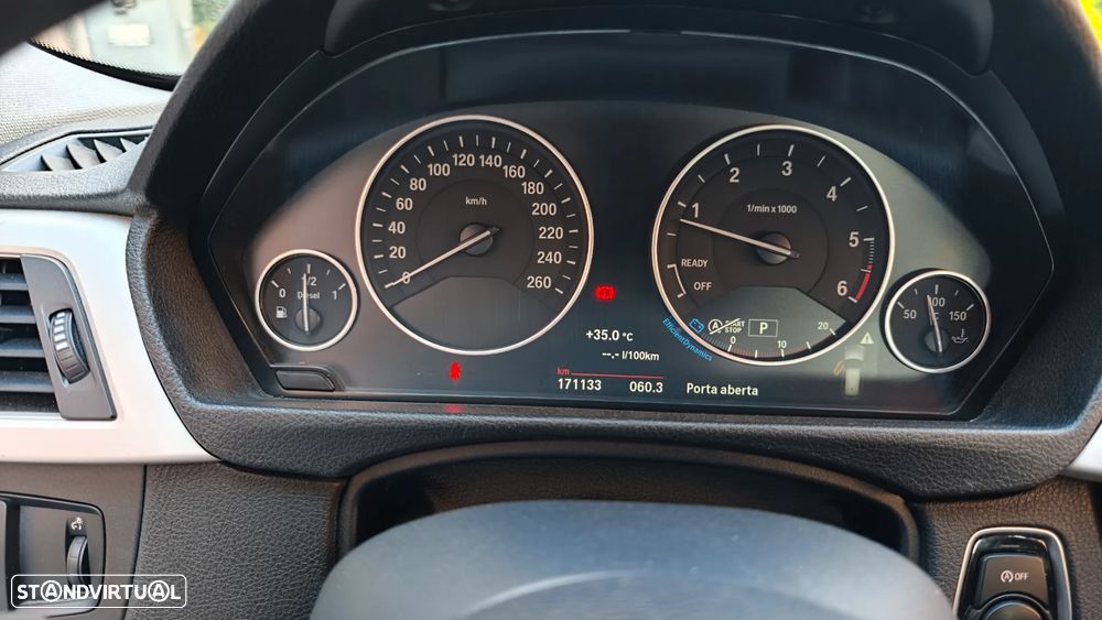 BMW 320 d Advantage Auto — fotografia 10
