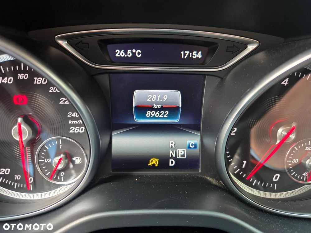 Mercedes-Benz GLA 220 d 4-Matic - 18