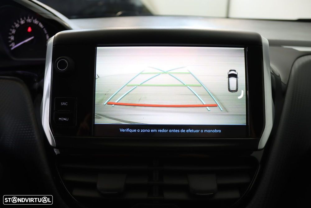 Peugeot 208 1.2 PureTech Style - 18