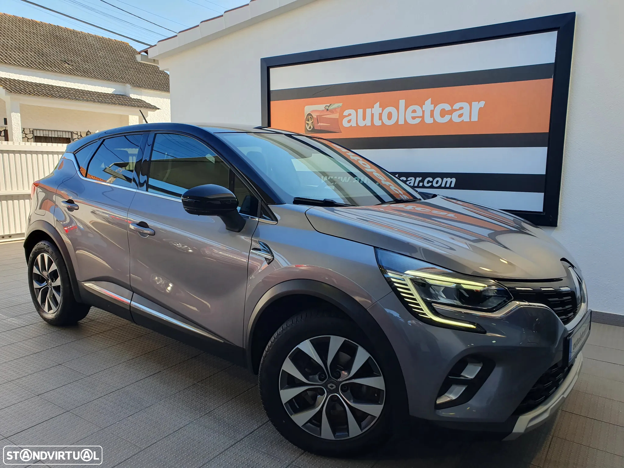 Renault Captur 1.5 dCi Exclusive EDC - 26