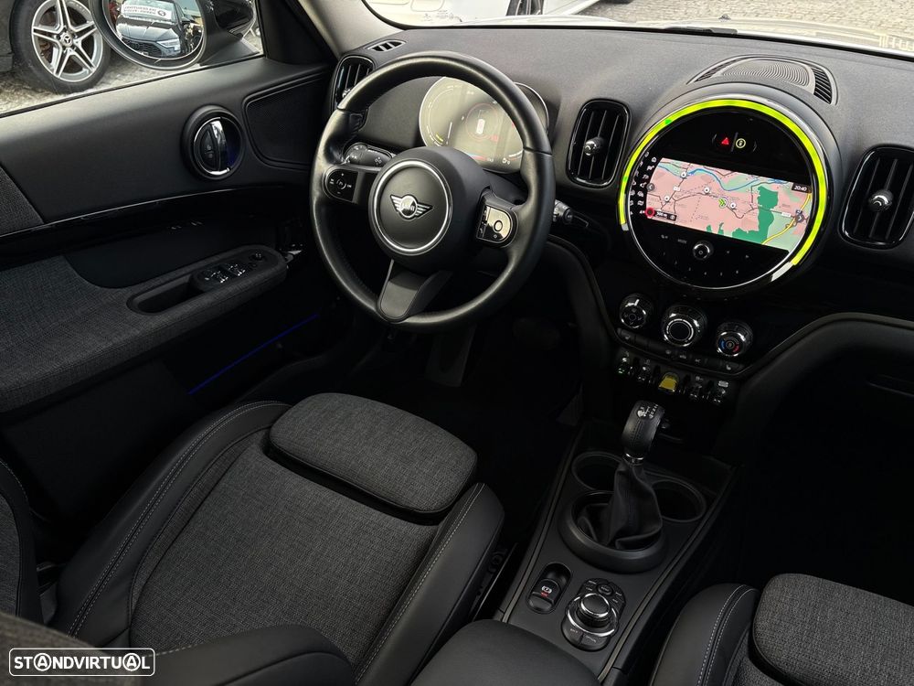 MINI Countryman Cooper SE Premium Classic Auto - 21